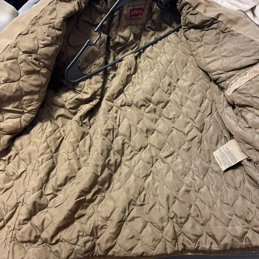 Levi's Tan/ Khaki Cotton quilted Military Field Trucker Jacket‎ men’s large